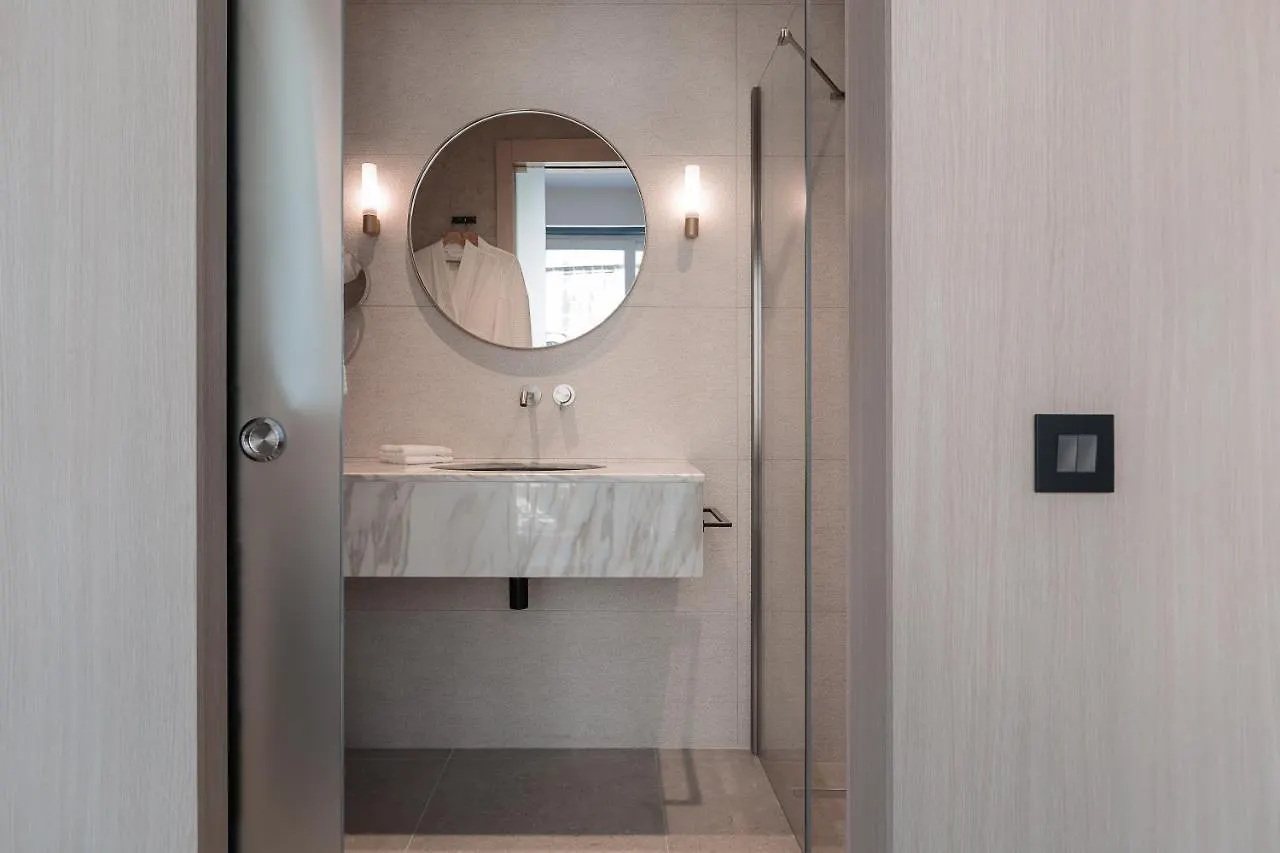 123 Mainstreet Boutique Hotel Saint Julian's